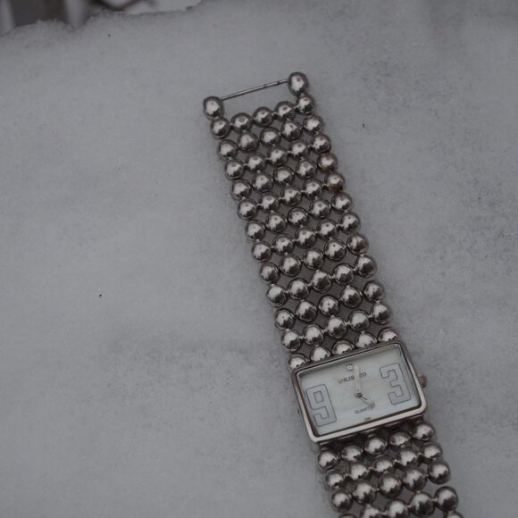 Silver Plated Mother Of Pearl Unlisted Ladies Watch - Picture 4 of 10